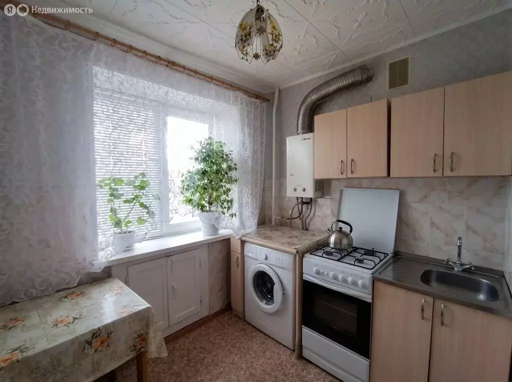 2-комнатная квартира: Волжский, Луганская улица, 5 (45.6 м) - Фото 1