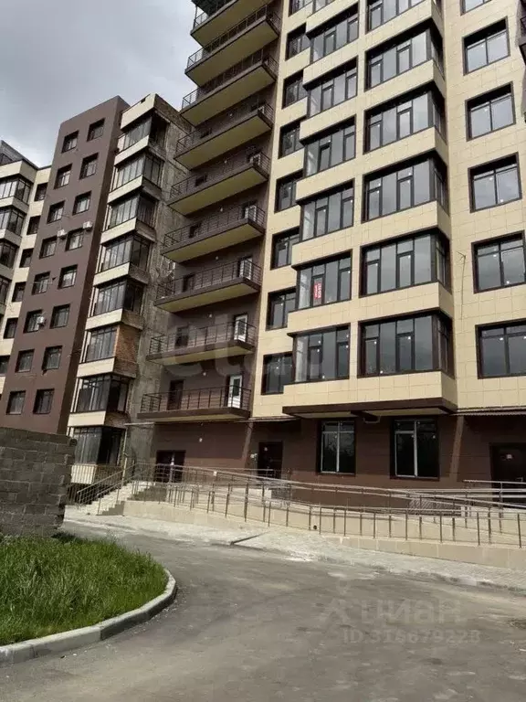 3-к кв. Северная Осетия, Владикавказ ул. Тогоева, 22 (121.5 м) - Фото 0