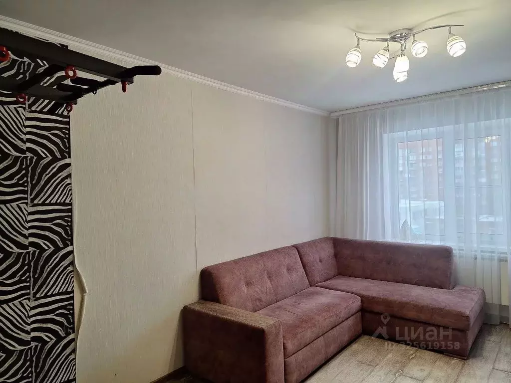 3-к кв. Омская область, Омск ул. 2-я Железнодорожная, 5 (63.4 м) - Фото 2