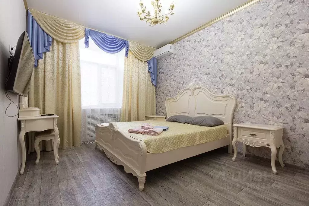 3-к кв. Астраханская область, Астрахань пл. Имени Ленина, 12 (68.0 м) - Фото 1