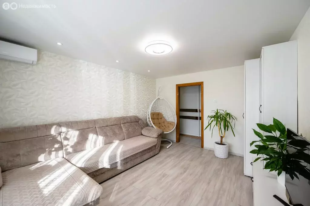 3-комнатная квартира: Киров, улица Ленина, 165 (64 м) - Фото 2