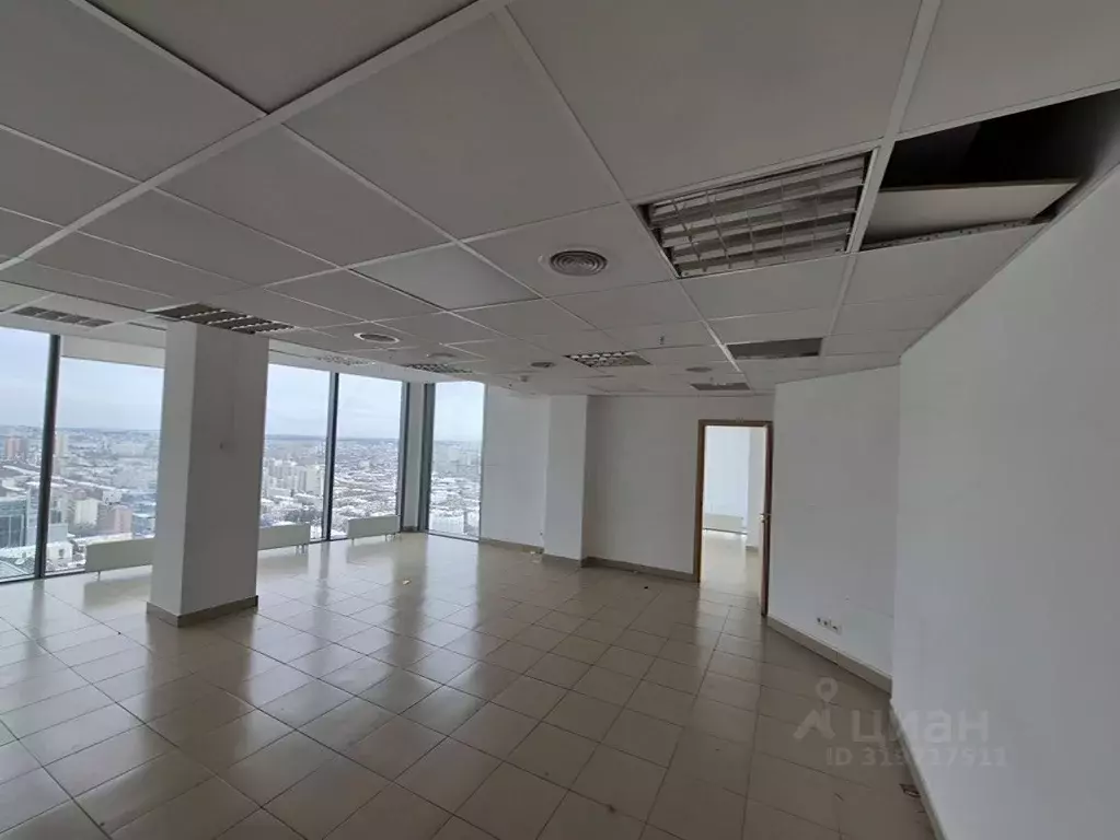 Офис в Свердловская область, Екатеринбург ул. Малышева, 51 (304 м) - Фото 0