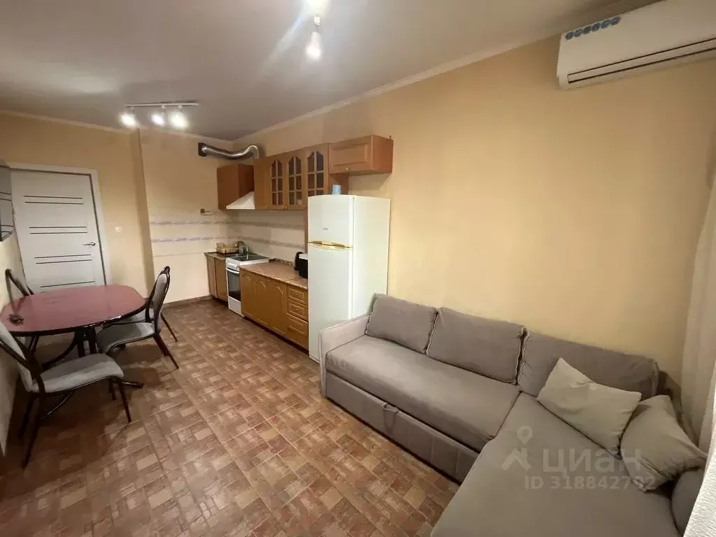 3-к кв. Краснодарский край, Сочи ул. Демократическая, 43 (75.0 м) - Фото 0