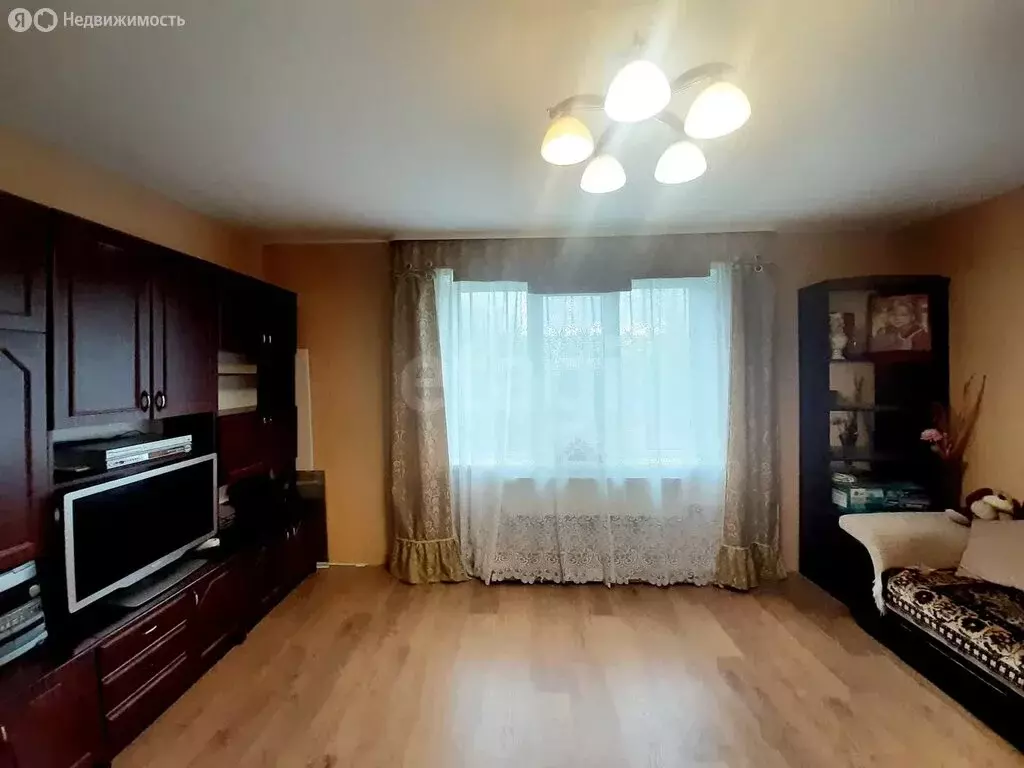 2-комнатная квартира: Кириши, улица Энергетиков, 24 (57.9 м) - Фото 1