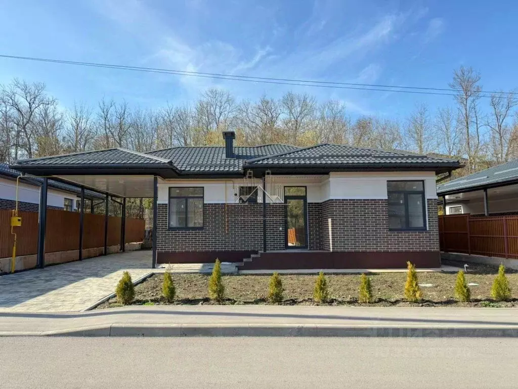 Дом в Крым, Симферопольский район, Добровское с/пос, с. Краснолесье ... - Фото 1