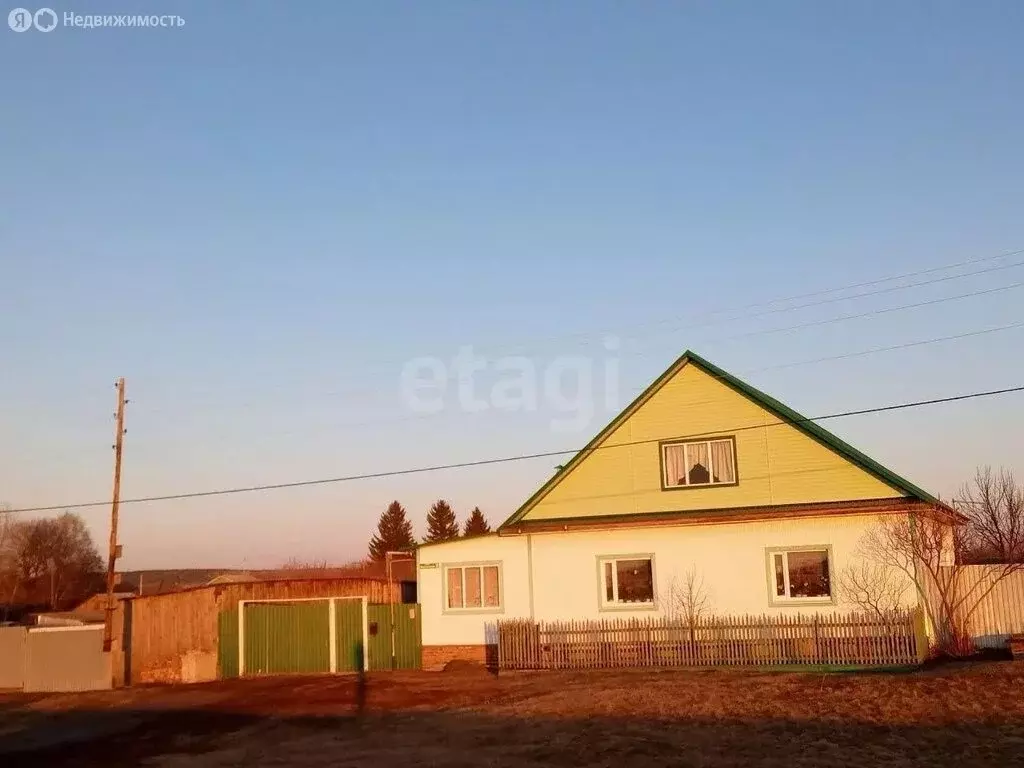 Дом в Курганская область, Шатровский муниципальный округ, деревня ... - Фото 1