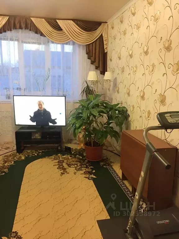 Дом в Саратовская область, Духовницкое рп пл. Победы (80 м) - Фото 1