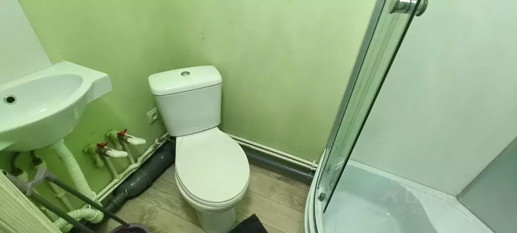 Студия Омская область, Омск пос. Кордный, ул. 1-я Шинная, 46 (13.0 м) - Фото 0