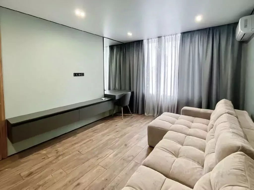 2-к кв. Краснодарский край, Краснодар ул. Достоевского, 84/1 (67.2 м) - Фото 1