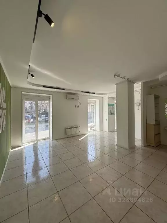 Помещение свободного назначения в Краснодарский край, Новороссийск ул. ... - Фото 2