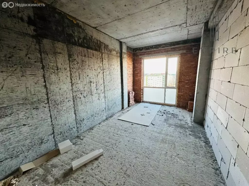 3-комнатная квартира: Грозный, улица А.А. Айдамирова, 131 (99 м) - Фото 1