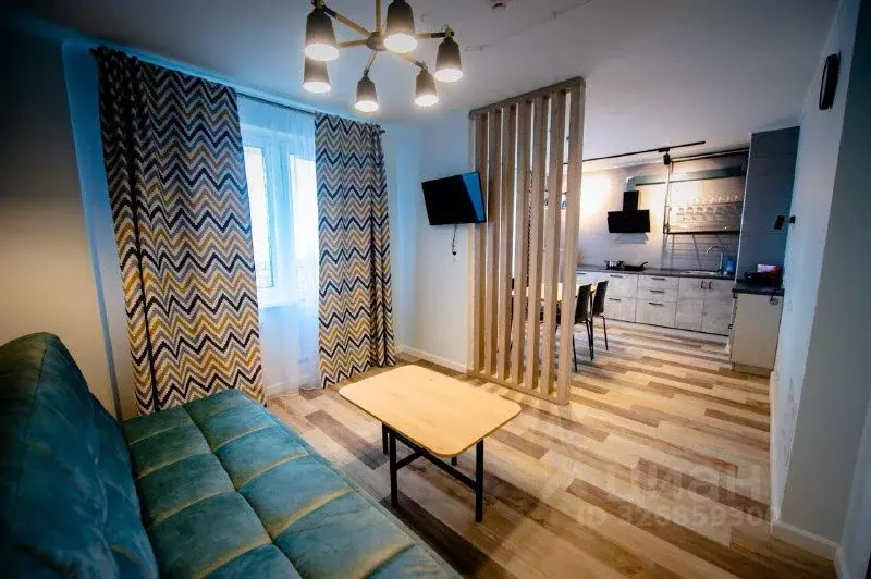 4-к кв. Чувашия, Новочебоксарск ул. Семенова, 2 (131.9 м) - Фото 1