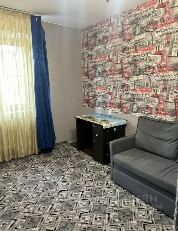 Комната Псковская область, Псков Красноармейская ул., 26 (15.5 м) - Фото 1