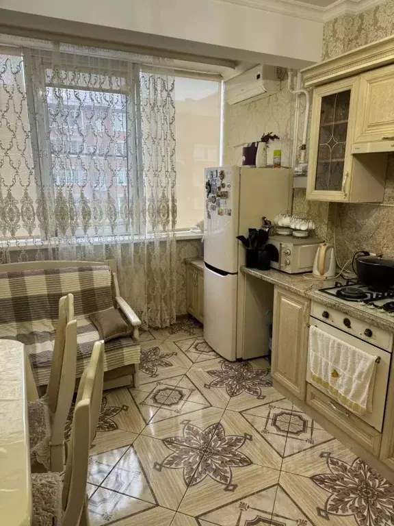 1-к кв. Адыгея, Тахтамукайский район, Яблоновский пгт ул. Гагарина, ... - Фото 1