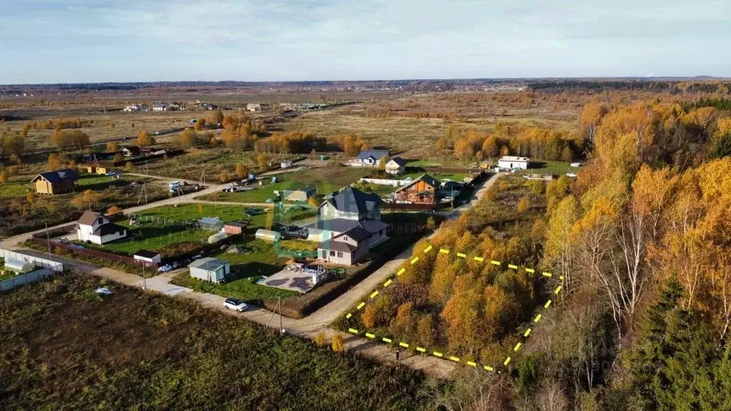 Участок в Ленинградская область, Ломоносовский район, Лопухинское ... - Фото 0