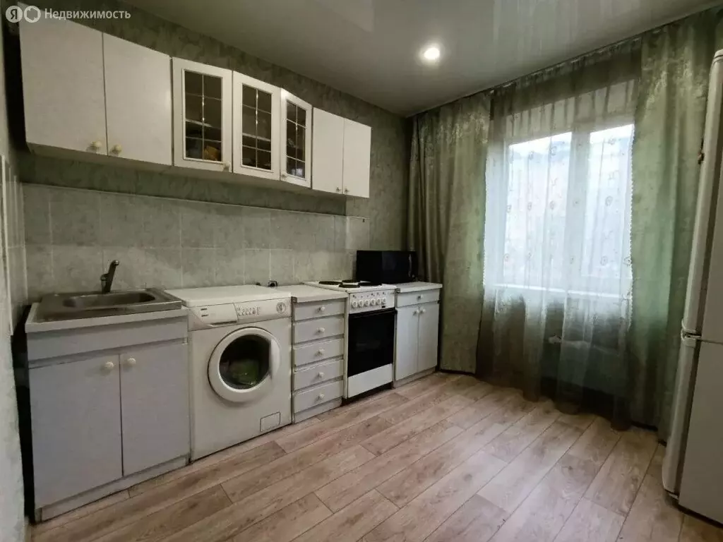 2-комнатная квартира: Абакан, улица Торосова, 8 (53 м) - Фото 0