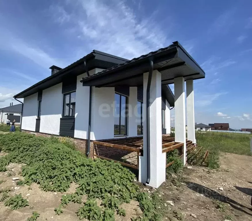 Дом в Саратовская область, д. Мергичевка ул. Малая Приовражная, 16А ... - Фото 1