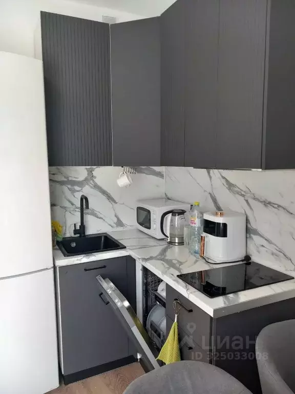 Студия Москва Сосенское поселение, просп. Куприна, 30к2 (19.0 м) - Фото 1