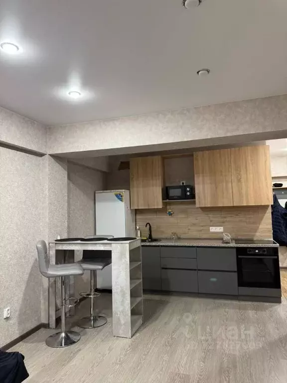 Студия Иркутская область, Иркутск Братская ул., 7/9 (30.0 м) - Фото 1