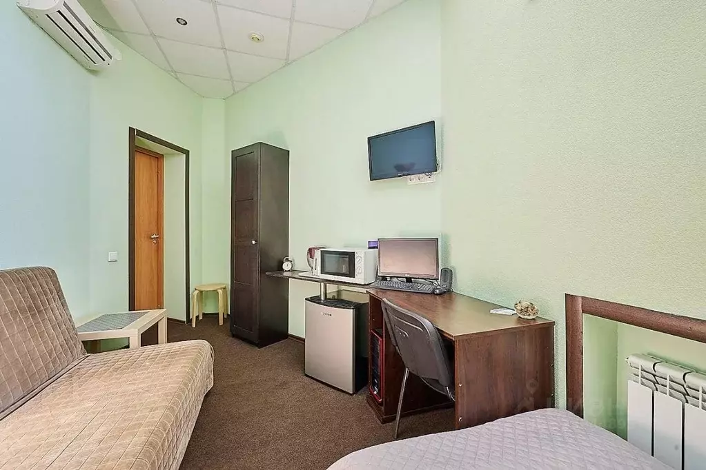 Комната Ленинградская область, Тихвин 1-й мкр, 42 (18.0 м) - Фото 1