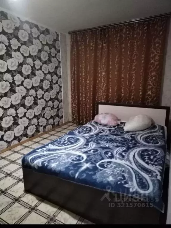 2-к кв. Липецкая область, Елец Клубная ул., 1 (52.0 м) - Фото 0