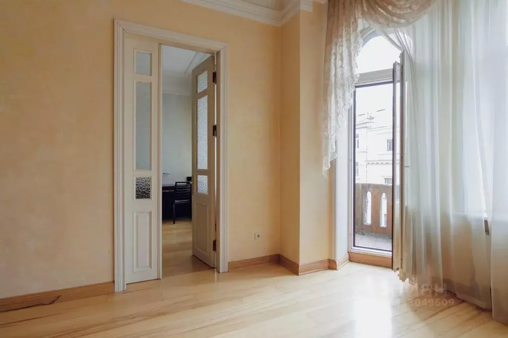 Квартира, 5 и более комнат, 152.69 м - Фото 1