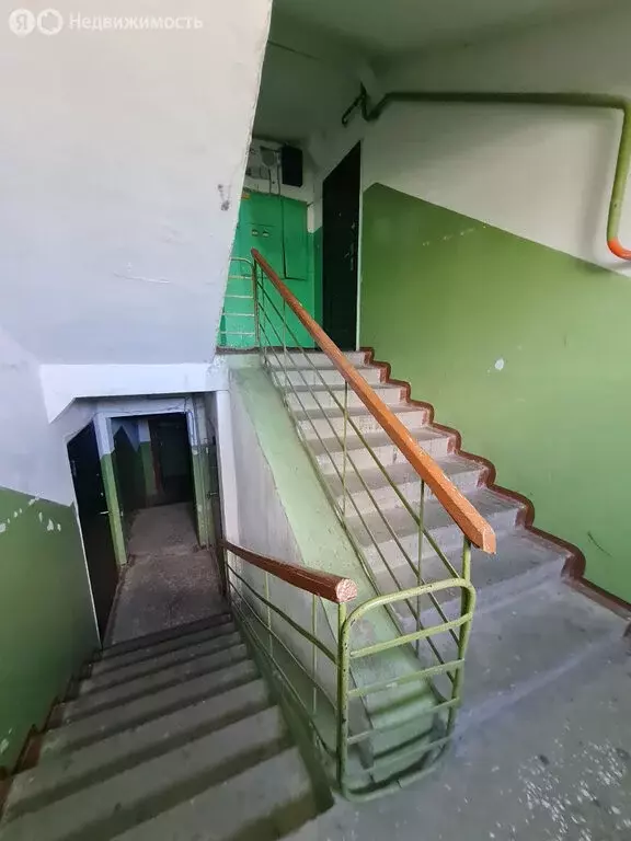 1-комнатная квартира: Каменск-Уральский, улица Белинского, 4 (34 м) - Фото 1