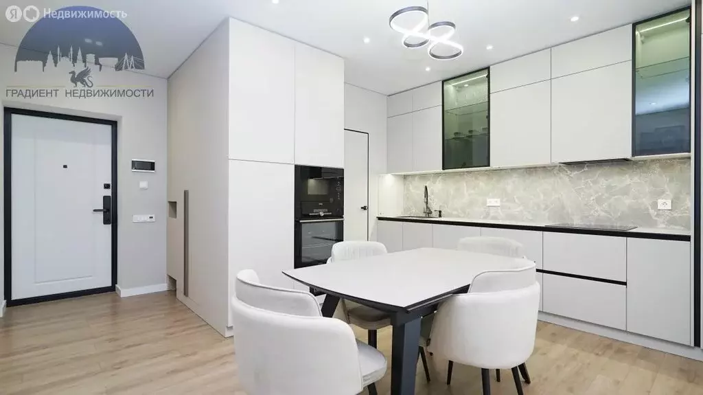 3-комнатная квартира: Казань, улица Анаса Тазетдинова, 6 (86 м) - Фото 1