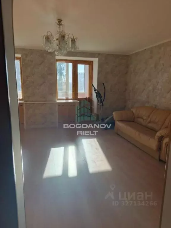 3-к кв. Омская область, Омск ул. Вавилова, 31 (81.0 м) - Фото 1