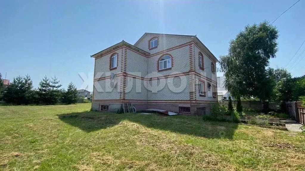 Дом в Белгородская область, Белгородский район, Никольское с/пос, с. ... - Фото 1