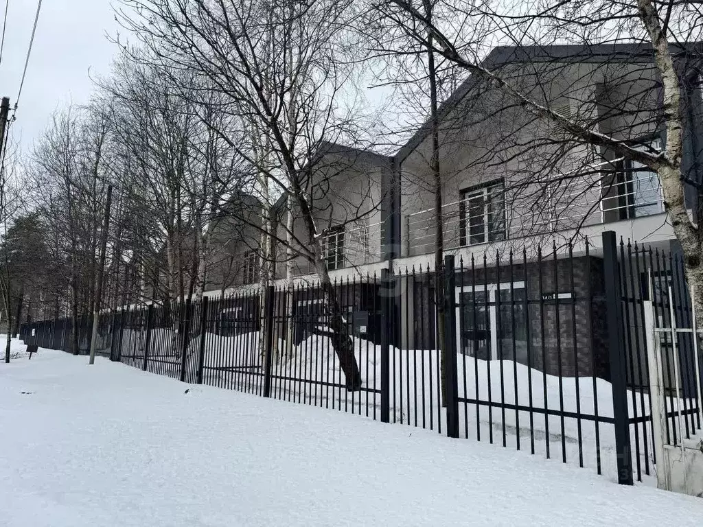 Таунхаус в Ямало-Ненецкий АО, Ноябрьск Уренгойская ул., 4А (153 м) - Фото 1