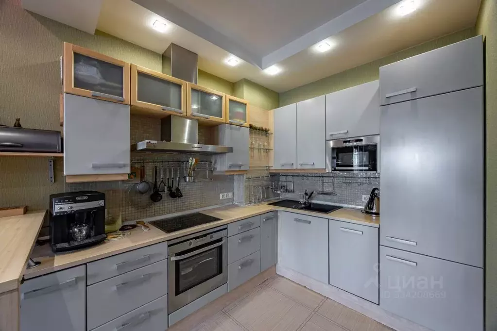 6-к кв. Санкт-Петербург ул. Маршала Новикова, 23к1 (200.1 м) - Фото 1