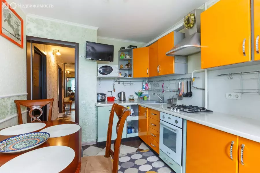 3-комнатная квартира: Москва, Керченская улица, 32 (67 м) - Фото 1