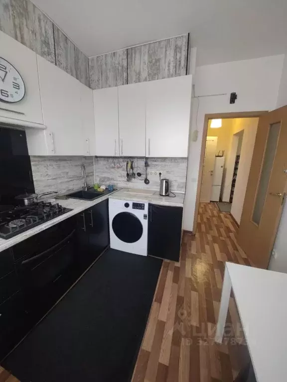 2-к кв. Адыгея, Тахтамукайский район, Яблоновский пгт Солнечная ул., ... - Фото 1