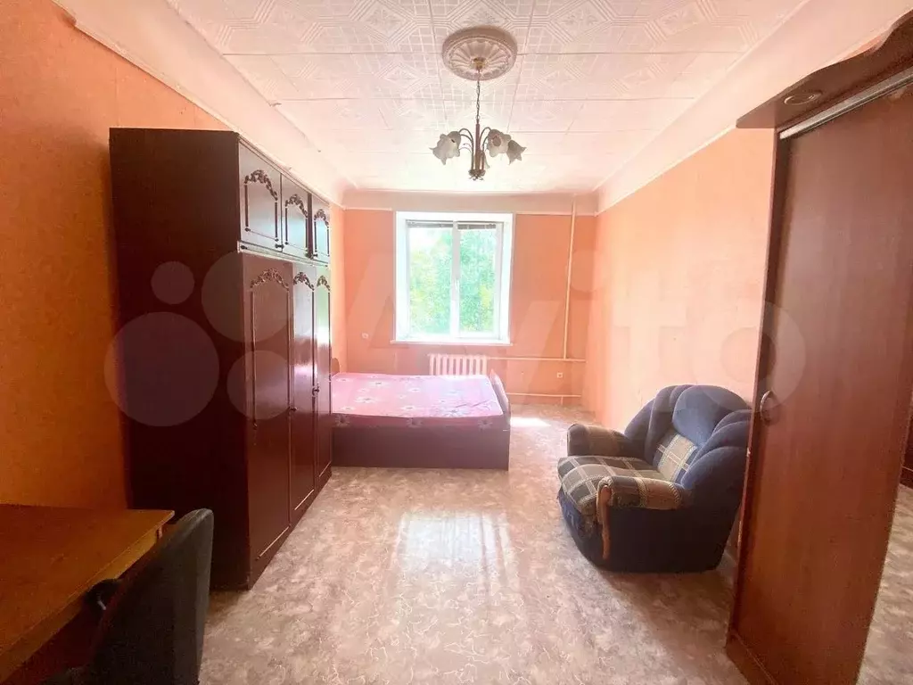 Комната 19,5 м в 1-к., 4/4 эт. - Фото 0