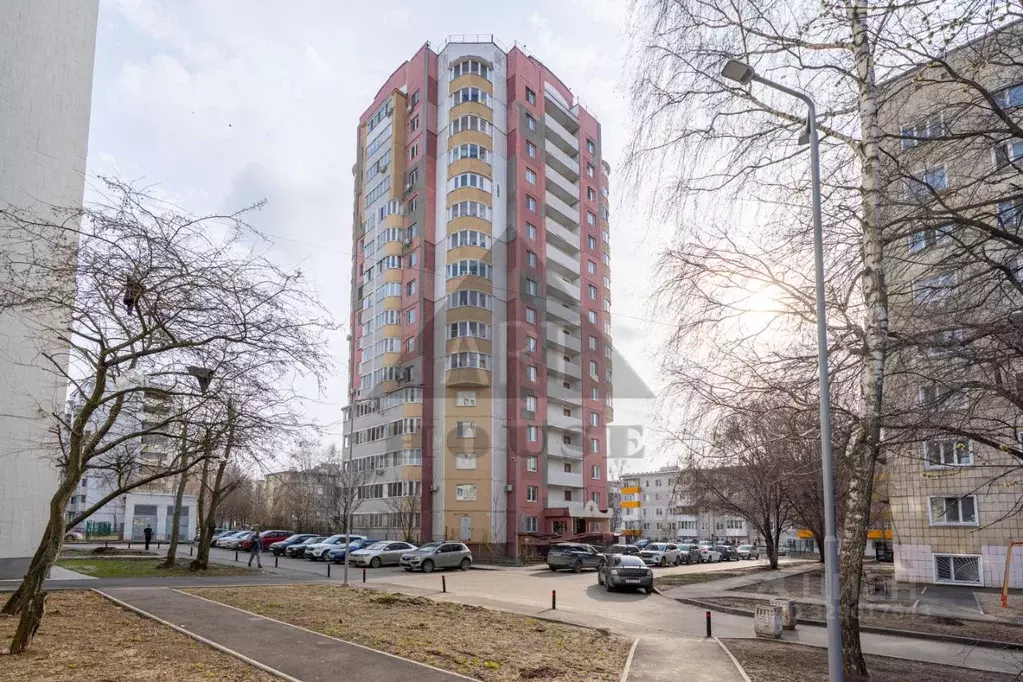 1-к кв. Татарстан, Казань ул. Братьев Касимовых, 82А (48.9 м) - Фото 1