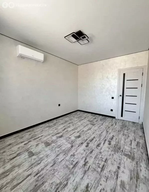 1-комнатная квартира: Новороссийск, улица Куникова, 55к2 (34 м) - Фото 1