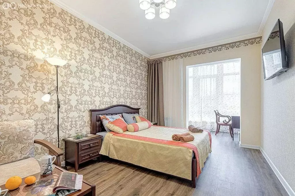 1-комнатная квартира: Геленджик, Приморская улица, 1 (50 м) - Фото 0