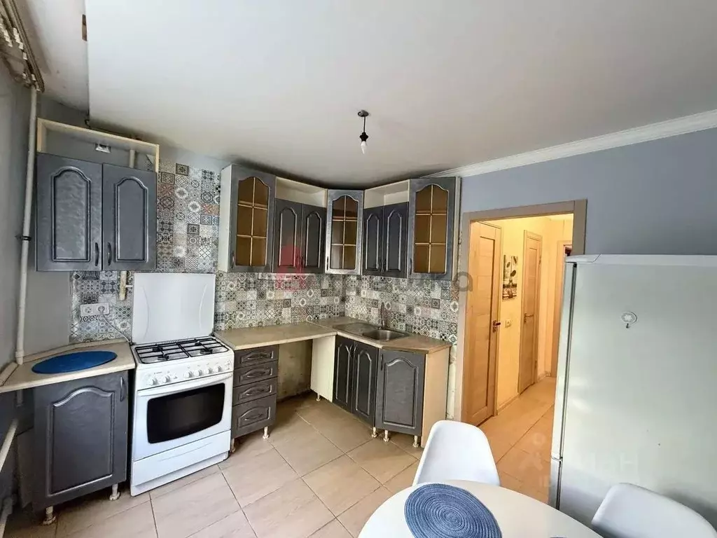 3-к кв. Белгородская область, Белгород ул. Шаландина, 8 (71.5 м) - Фото 1
