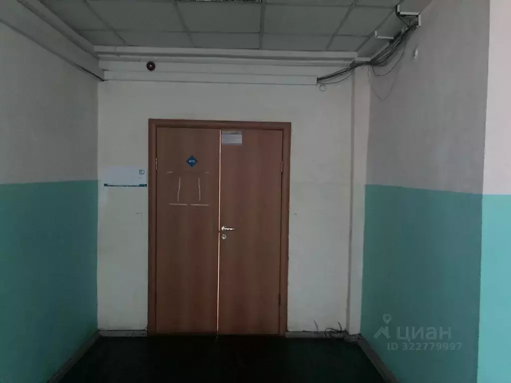 Помещение свободного назначения в Красноярский край, Красноярск ул. ... - Фото 0
