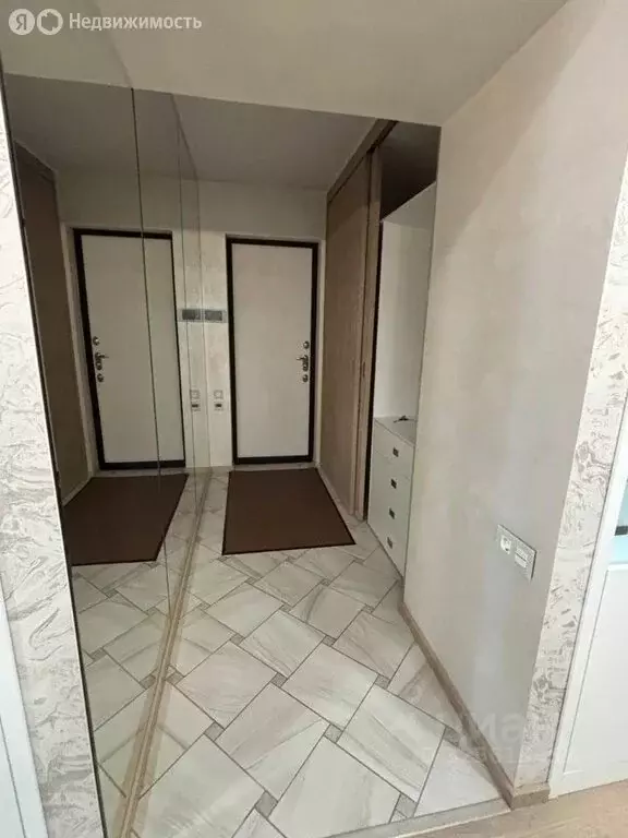 3-комнатная квартира: Барнаул, Комсомольский проспект, 80Е (73.6 м) - Фото 0