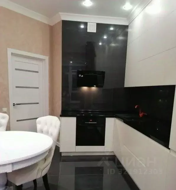 2-к кв. Краснодарский край, Геленджик Крымская ул., 22к1 (55.0 м) - Фото 1