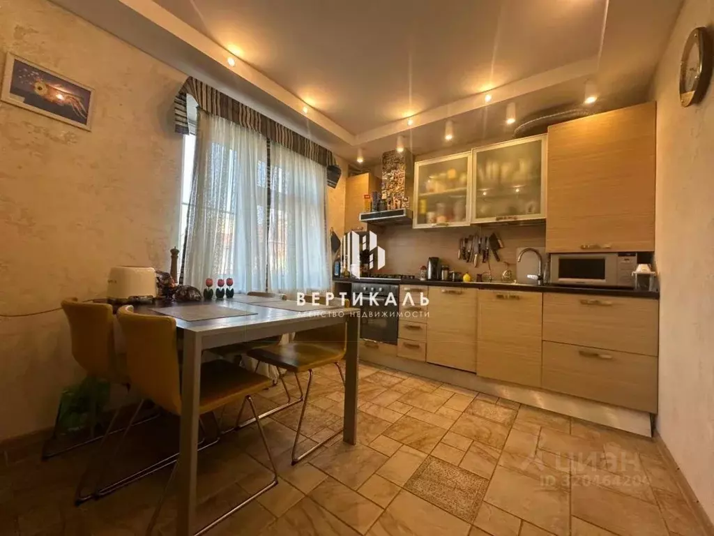 2-к кв. Новгородская область, Великий Новгород Парковая ул., 8/2 (64.4 ... - Фото 1