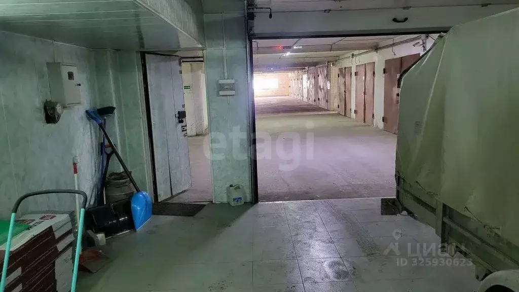 Гараж в Тюменская область, Тюмень ул. 50 лет ВЛКСМ, 57 (79 м) - Фото 1