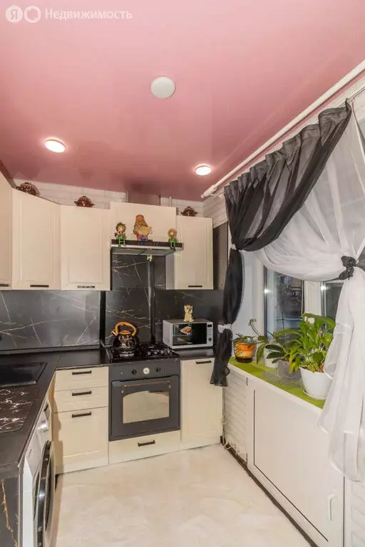 3-комнатная квартира: Челябинск, Бугурусланская улица, 27 (61.7 м) - Фото 1