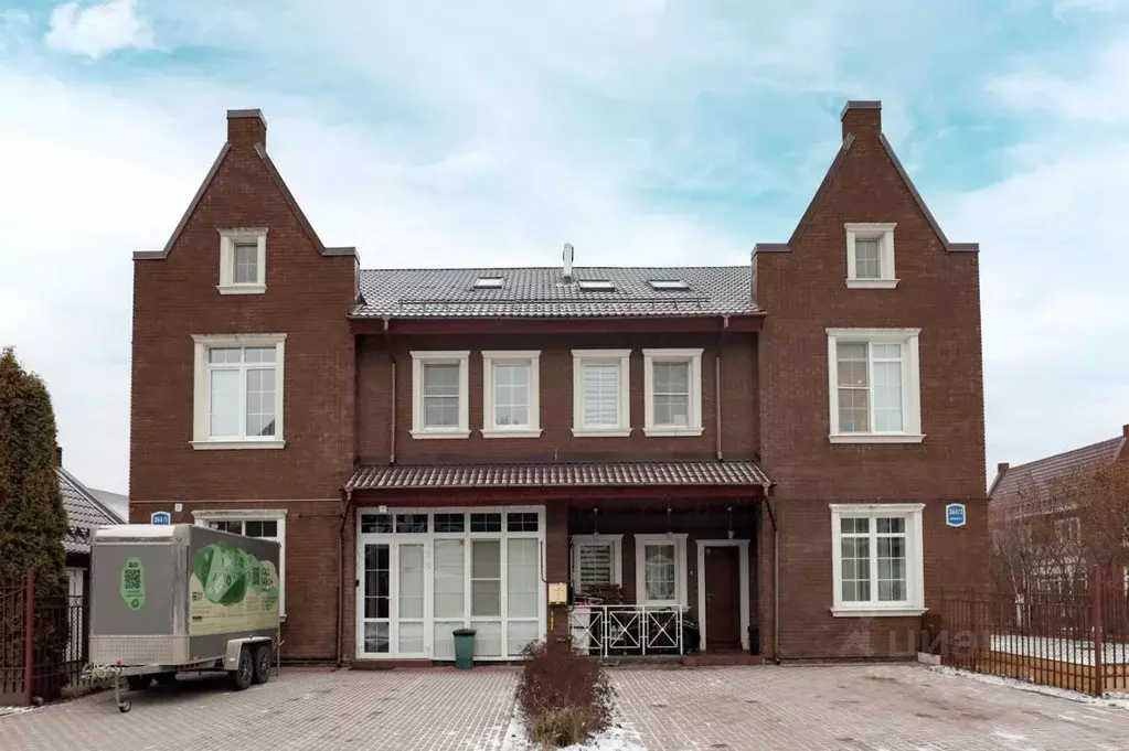 Таунхаус в Москва № 53 кв-л,  (270 м) - Фото 0