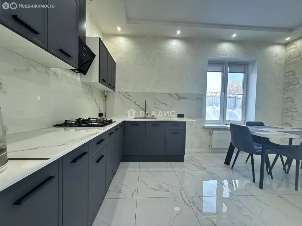 Дом в село Юрасово, Центральная улица, 1Г (103 м) - Фото 1