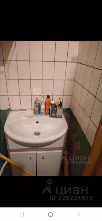 Комната Псковская область, Псков Красноармейская ул., 26 (13.0 м) - Фото 1