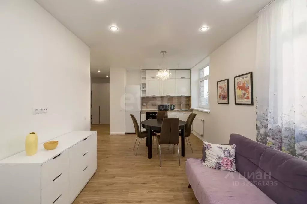 2-к кв. Тюменская область, Тюмень ул. Первооткрывателей, 14 (56.0 м) - Фото 1