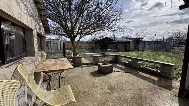 Дом в Крым, Черноморский район, Далековское с/пос, с. Зоряное ул. ... - Фото 2